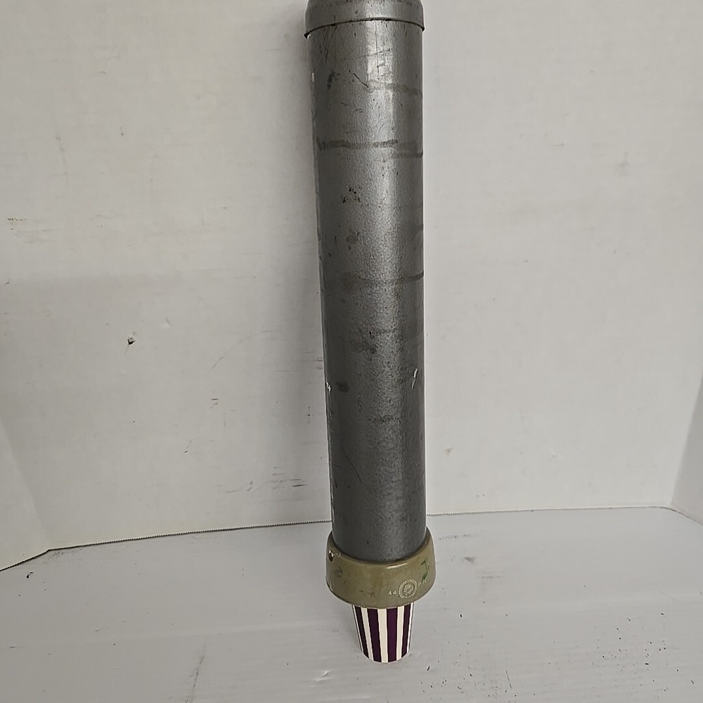Vintage Metal Wall Mount Lily Cup Dispenser